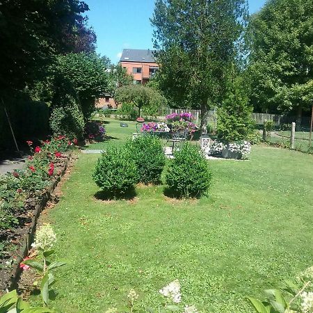B&B Au Jardin Fleuri Marche-en-Famenne Zewnętrze zdjęcie