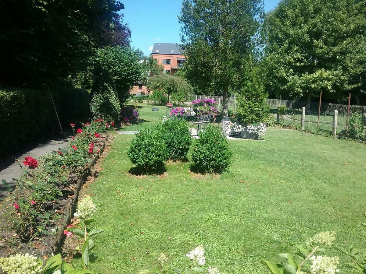 B&B Au Jardin Fleuri Marche-en-Famenne Zewnętrze zdjęcie