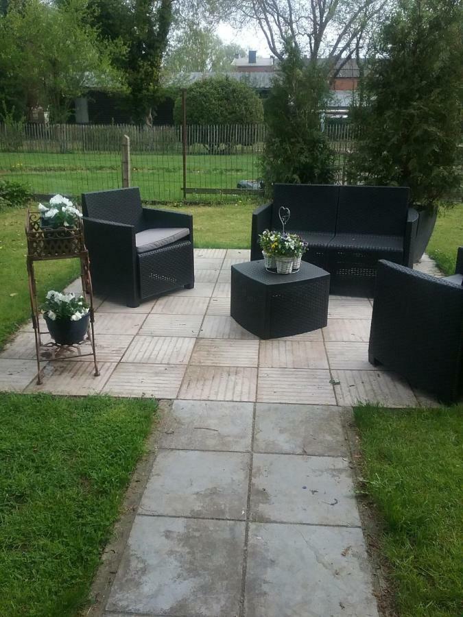 B&B Au Jardin Fleuri Marche-en-Famenne Zewnętrze zdjęcie